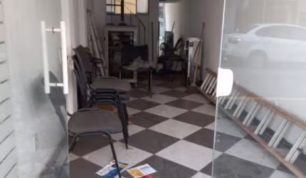 Ponto comercial com 1 sala à venda no São João, Volta Redonda , 32 m2 por R$ 100.000
