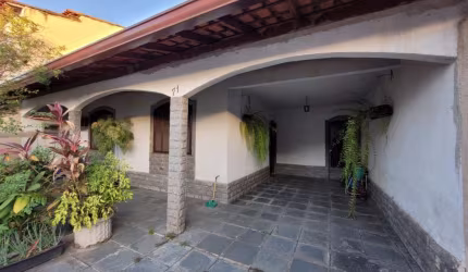 Casa com 3 quartos à venda no São Luís, Volta Redonda  por R$ 510.000