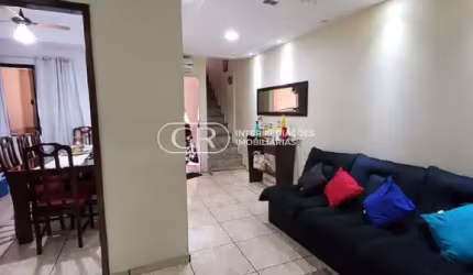 Casa com 3 quartos à venda no São Luís, Volta Redonda  por R$ 360.000