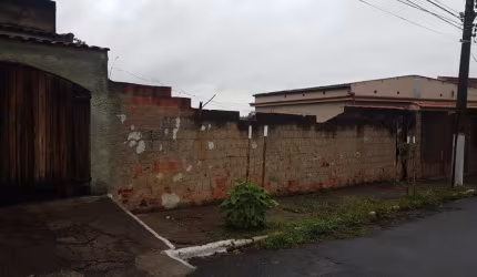 Terreno à venda no Jardim Europa, Volta Redonda  por R$ 210.000