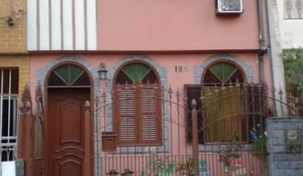 Casa com 3 quartos à venda no Aterrado, Volta Redonda  por R$ 460.000
