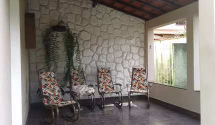 Casa com 4 quartos à venda no Candelária, Volta Redonda  por R$ 550.000