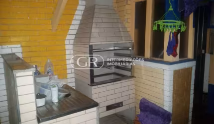 Casa com 2 quartos à venda no Açude II, Volta Redonda  por R$ 350.000