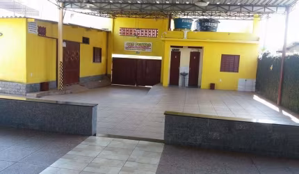 Ponto comercial com 1 sala à venda na Califórnia, Barra do Piraí  por R$ 490.000