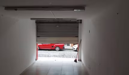Ponto comercial com 1 sala à venda no Centro, Piraí  por R$ 330.000