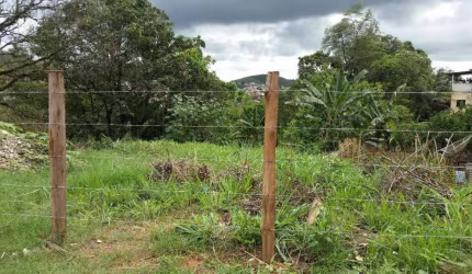 Terreno à venda no Belmonte, Volta Redonda  por R$ 140.000
