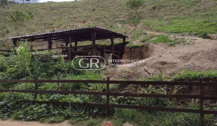 Chácara / sítio à venda no Palmeiras, Pinheiral  por R$ 150.000