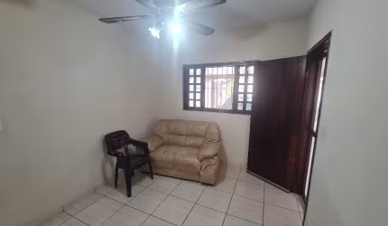 Casa isolada- Espaço, privacidade e conforto!