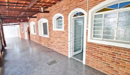 CASA,4 Dormitorio(s) bairro Simus