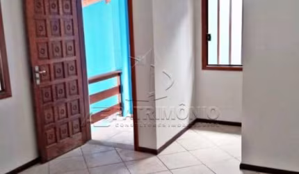 CASA,4 Dormitorio(s) bairro Assis