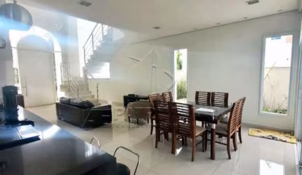 CASA EM CONDOMINIO, 3 Dormitório(s) Bairro Alphaville Nova Esplanada 1
