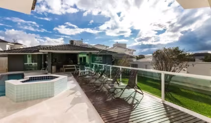 CASA EM CONDOMINIO,4 Dormitorio(s) bairro Cajuru do Sul VILLA VERONA