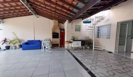 CASA,2 Dormitorio(s) bairro Simus