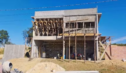 CASA EM CONDOMINIO, 2 Dormitório(s) Bairro Colegio Velho
