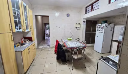 CASA,2 Dormitorio(s) bairro Carvalho