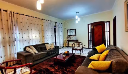 CASA,3 Dormitorio(s) bairro Central Parque