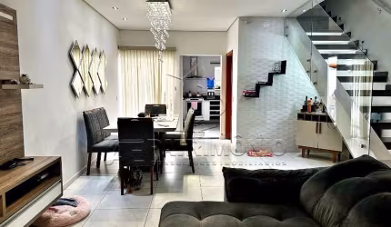 CASA COM 2 QUARTOS, SENDO UMA SUITE NA ZONA LESTE