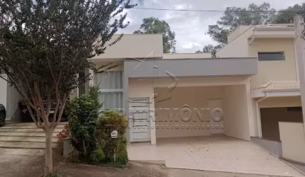 CASA COM 3 QUARTOS SENDO 1 SUITE EM CONDOMINIO