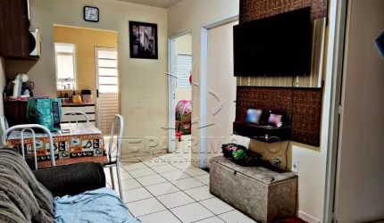 CASA DE 3 QUARTOS NA ZONA LESTE