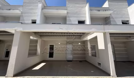 CASA SOBRADO AMERICO FIGUEIREDO  COM 3 QUARTOS SENDO 1 SUITE