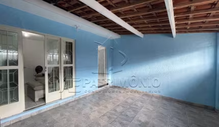 CASA TERREA SANTA MARINA COM 3 QUARTOS