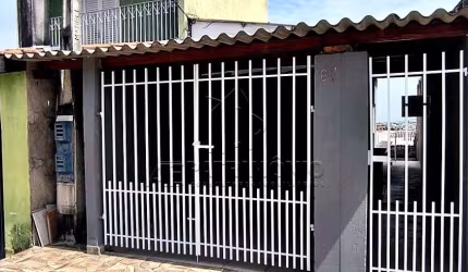 CASA DE BAIRRO; RESIDENCIAL; SANTA CECILIA; NORTE; SOROCABA.