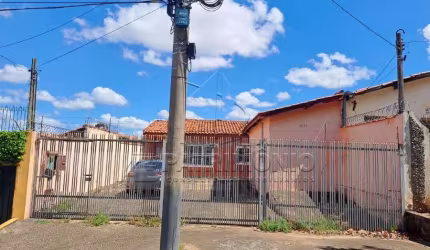 CASA TRUJILLO COM 3 QUARTOS