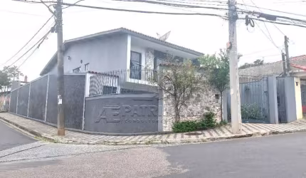 CASA 2 QUARTOS SENDO 1 SUITE SANTANA