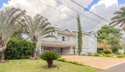 CASA EM CONDOMINIO 5 SUITES VALE DO LAGO