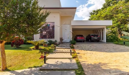 CASA EM CONDOMINIO 3 SUITES VALE DO LAGO
