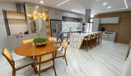 Casa 210m² á venda - 3 dormitórios - Jd. Oriente