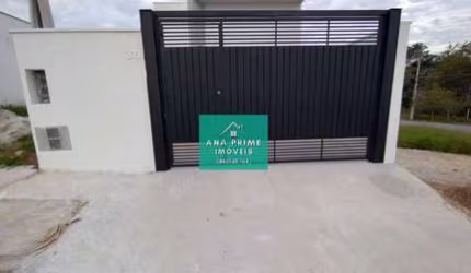 Casa 82m² á venda - 3 dormitórios (1 suíte) - Zona leste SJC
