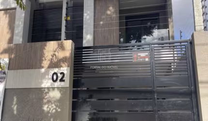 Casa com 3 quartos à venda na Rua Pará, Água Verde, Curitiba, 192 m2 por R$ 1.279.547