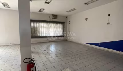 SALA COMERCIAL - CENTRO DE ITAJAÍ