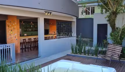 CASA PARA LOCAÇÃO NO BAIRRO PRAIA BRAVA EM ITAJAÍ