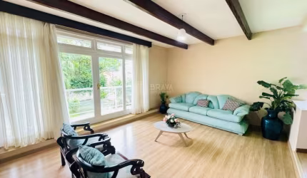 CASA PARA LOCAÇÃO ANUAL - BAIRRO FAZENDA EM ITAJAÍ