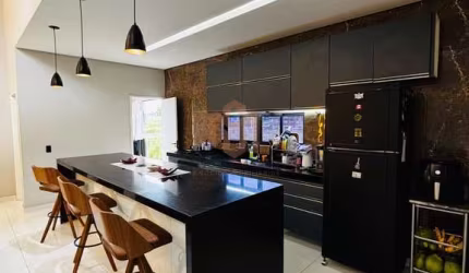 Casa em Condomínio  -  Aldeia