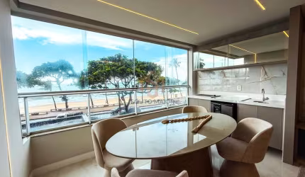 Apartamento Frente Mar em Boa Viagem  -  Recife