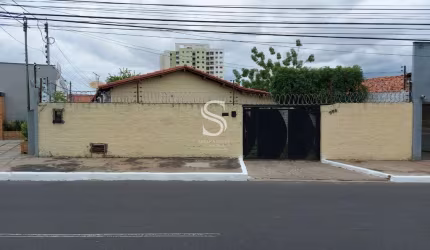 Casa  próximo a UFPI com 3 suítes