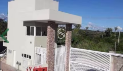 Casa Duplex  Condomínio Bethoven de esquina com armarios