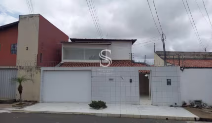 Casa Duplex Bairro São João / VENDA