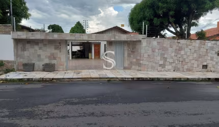 Casa à venda no bairro Ininga - Teresina/PI