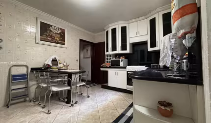 Casa 4 Dormitórios com suite master com Hidro
