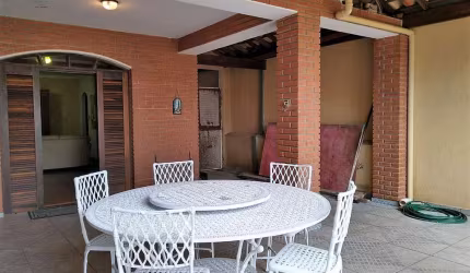 Casa para Venda em Mogi das Cruzes, Vila Horizonte, 4 dormitórios, 1 suíte, 5 banheiros, 4 vagas