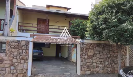 Casa para Venda em Boituva, Centro, 3 dormitórios, 1 suíte, 3 banheiros, 2 vagas