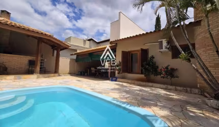 Casa em Condomínio para Venda em Boituva, Portal dos Pássaros I, 3 dormitórios, 1 suíte, 3 banheiros, 4 vagas