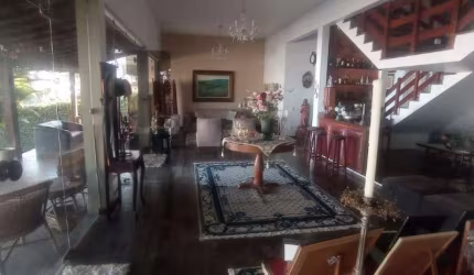 Casa à venda, 4 vagas, São José - Pará de Minas/MG