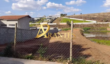 Terreno à venda no Jardim Centenário, Atibaia  por R$ 200.000