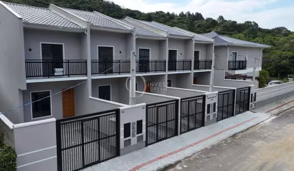 Sobrados com 02 suÍtes 122 m2 centro portobelosc, Centro, Porto Belo - SC