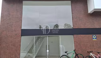 Loja comercial ampla com mezanino, Alto Pereque, Porto Belo - SC